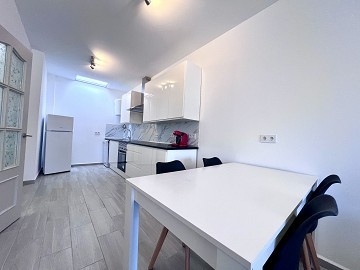 Casa adosada de una planta recién reformada en Torreta - Lotus Properties