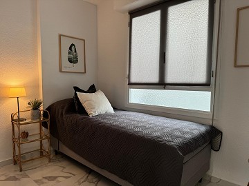 STUNNING RENOVATED 4-BEDROOMS APARTMENT WITH PRIVATE GARAGE – JUST 200 METERS FROM THE BEACH IN TORREVIEJA. - Lotus Properties