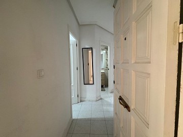 Apartamento en el corazón de Torrevieja, a tan solo 600 metros del mar. - Lotus Properties