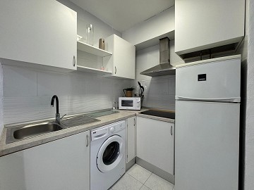 Apartamento en el corazón de Torrevieja, a tan solo 600 metros del mar. - Lotus Properties