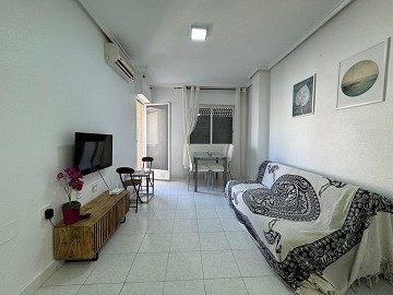 Apartamento en el corazón de Torrevieja, a tan solo 600 metros del mar. - Lotus Properties