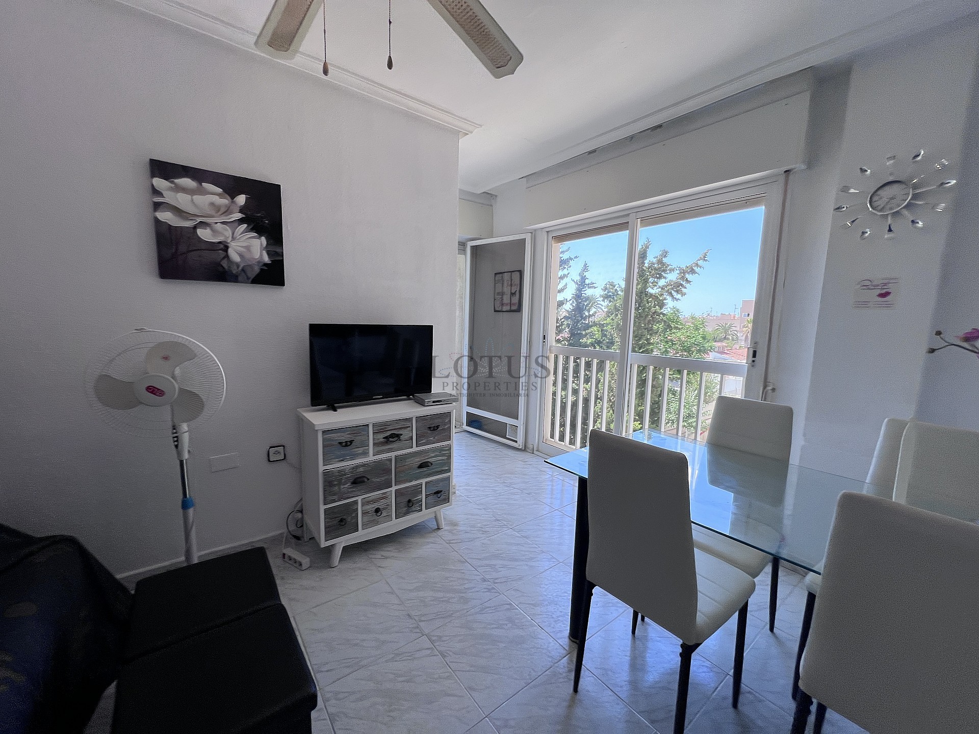 Apartamento céntrico en Torrevieja - Lotus Properties