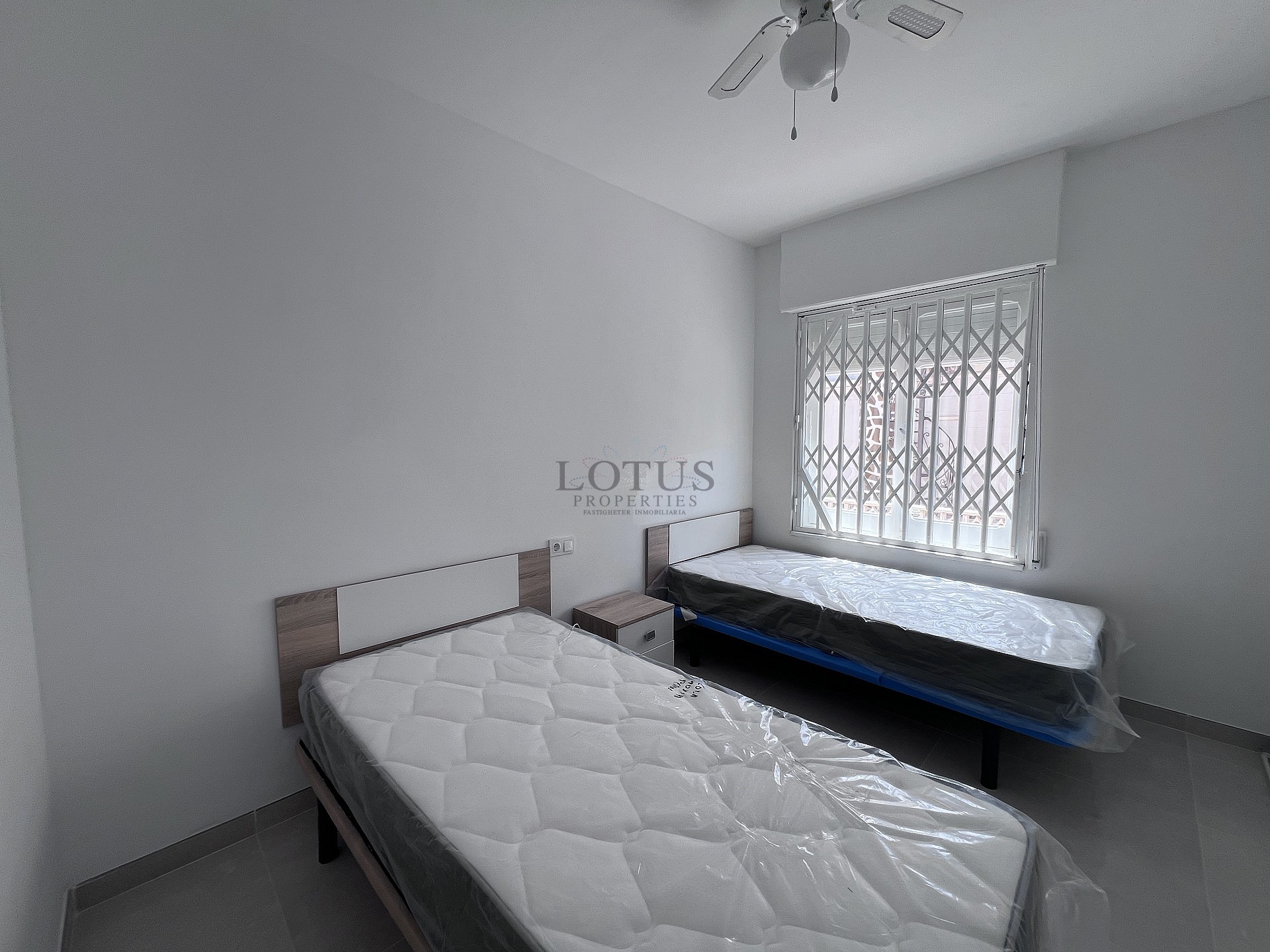 Отремонтированный дом, первая линия пляжа Ла Мата - Lotus Properties