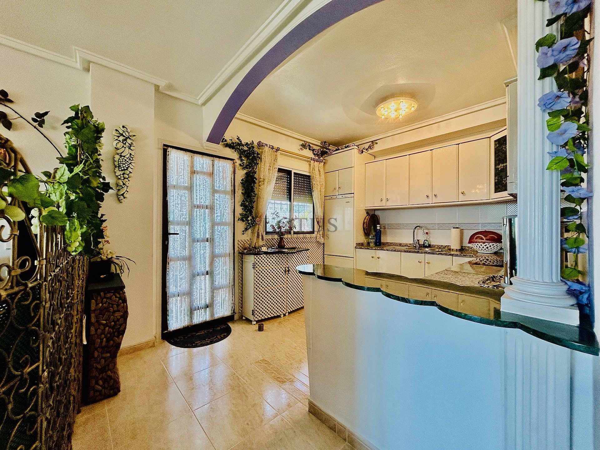 Apartamento con vistas panorámicas en Ciudad Quesada - Lotus Properties