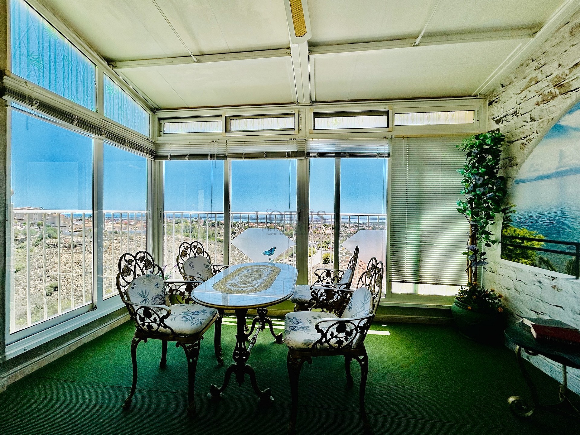 Apartamento con vistas panorámicas en Ciudad Quesada - Lotus Properties