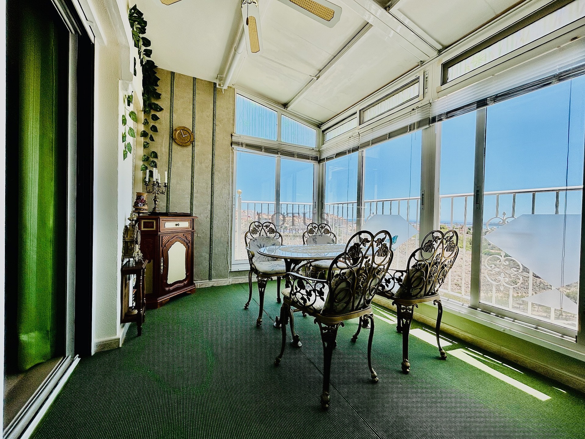 Apartamento con vistas panorámicas en Ciudad Quesada - Lotus Properties