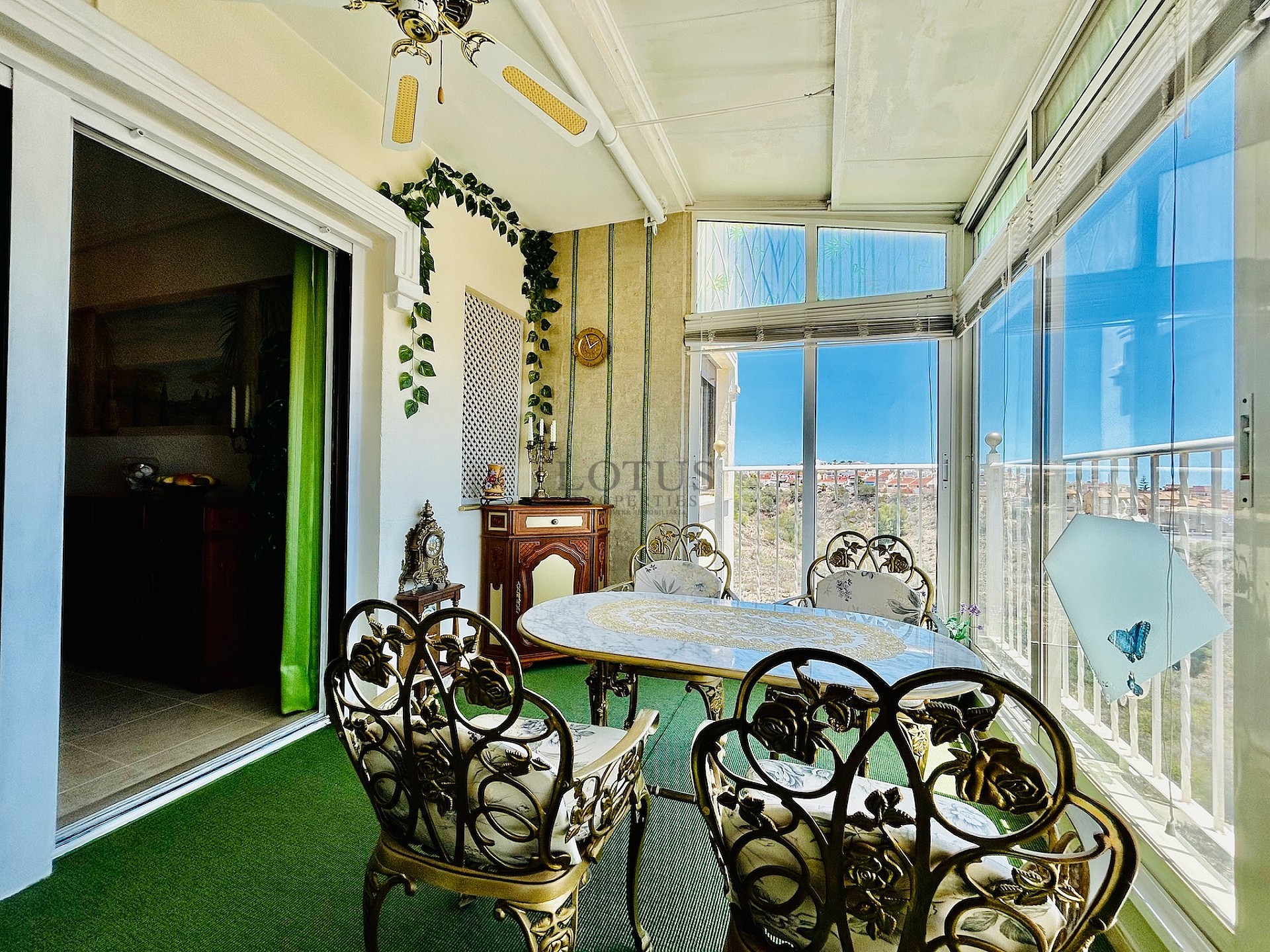 Apartamento con vistas panorámicas en Ciudad Quesada - Lotus Properties