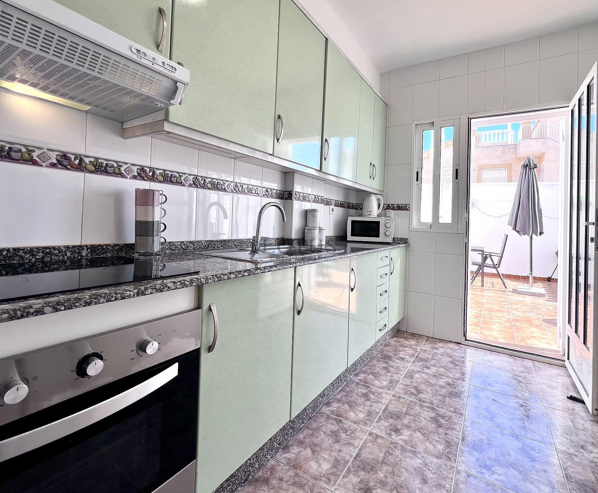 Stunning ground floor semi detached bungalow with garage - Lotus Properties