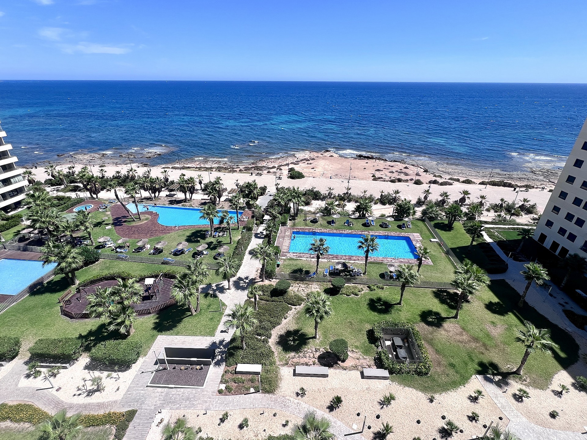 SPECTACULAR PENTHOUSE IN PUNTA PRIMA - Lotus Properties