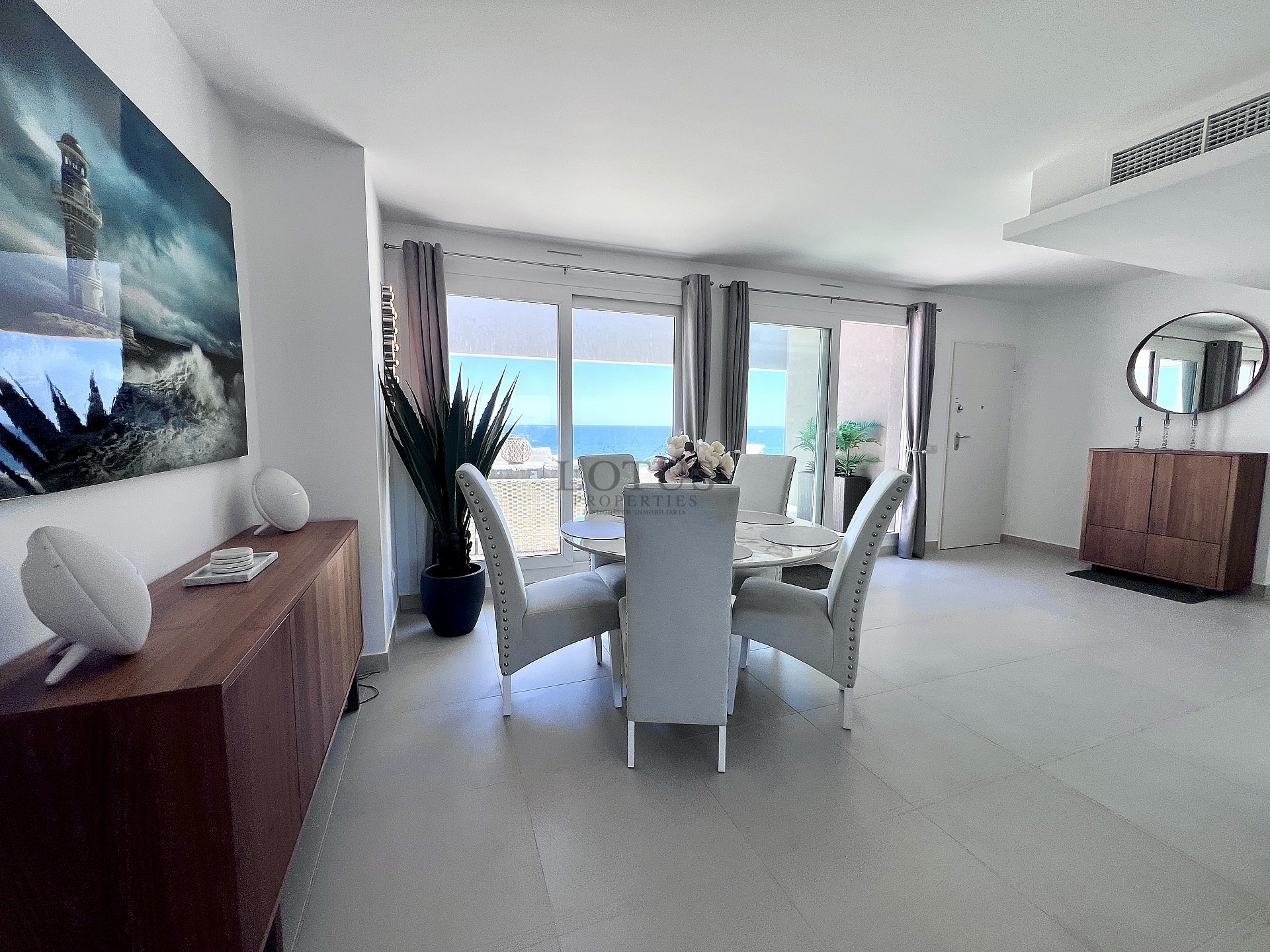 SPECTACULAR PENTHOUSE IN PUNTA PRIMA - Lotus Properties