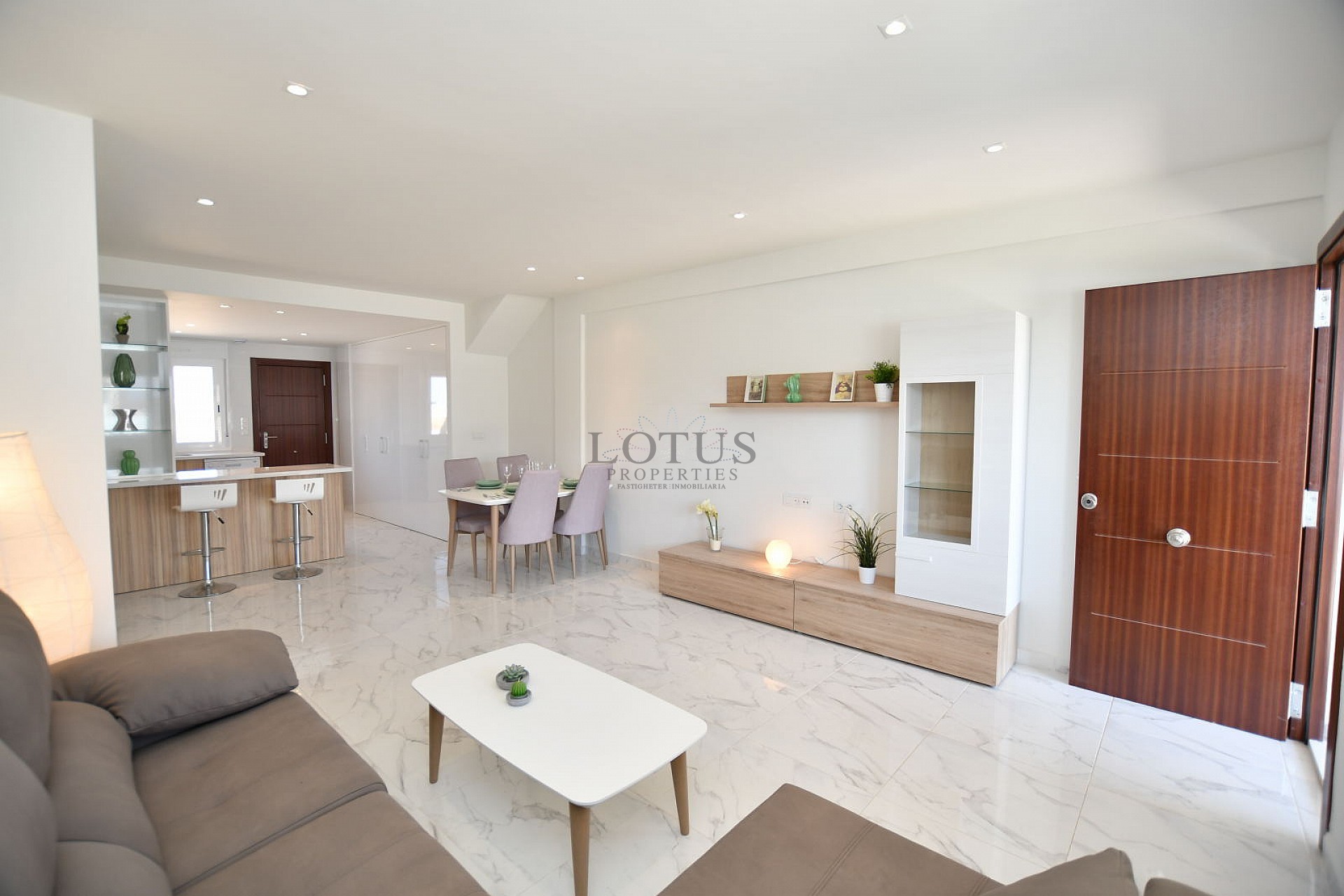 Первый этаж в красивом жилом районе Sol Natura - Lotus Properties