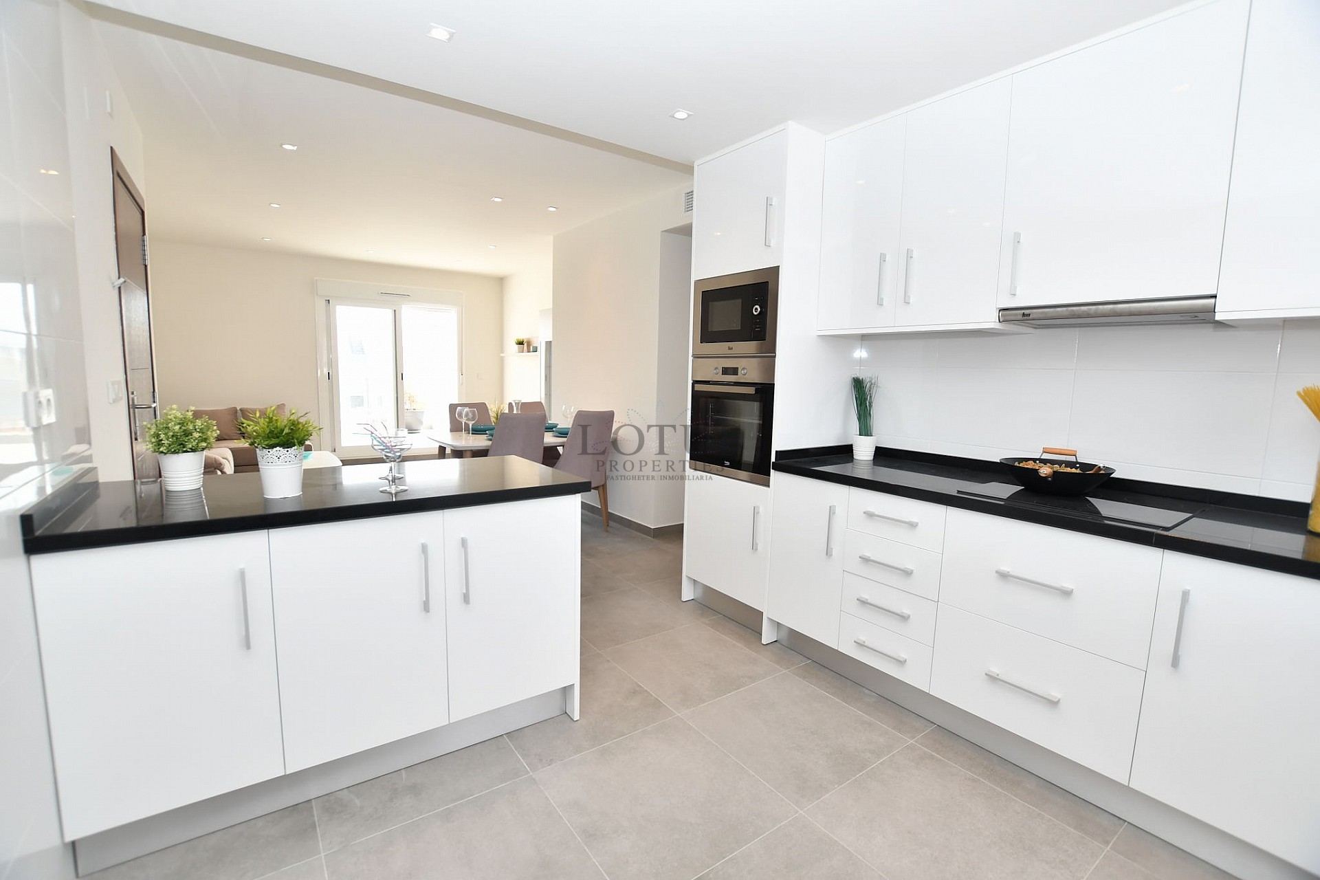 Пентхаус в красивом жилом районе Sol Natura - Lotus Properties