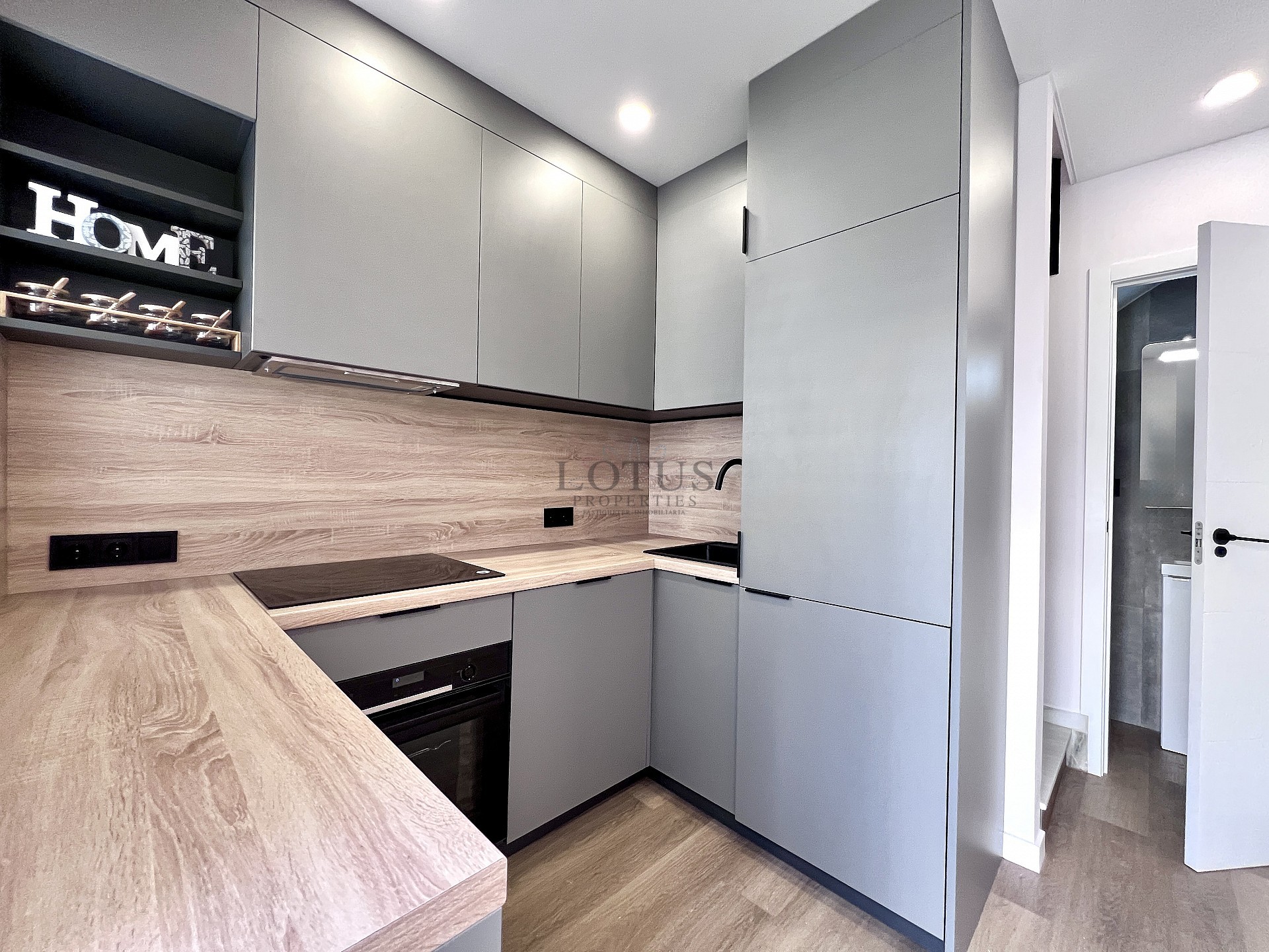 Completely renovated house in Calas Blancas, Torrevieja - Lotus Properties