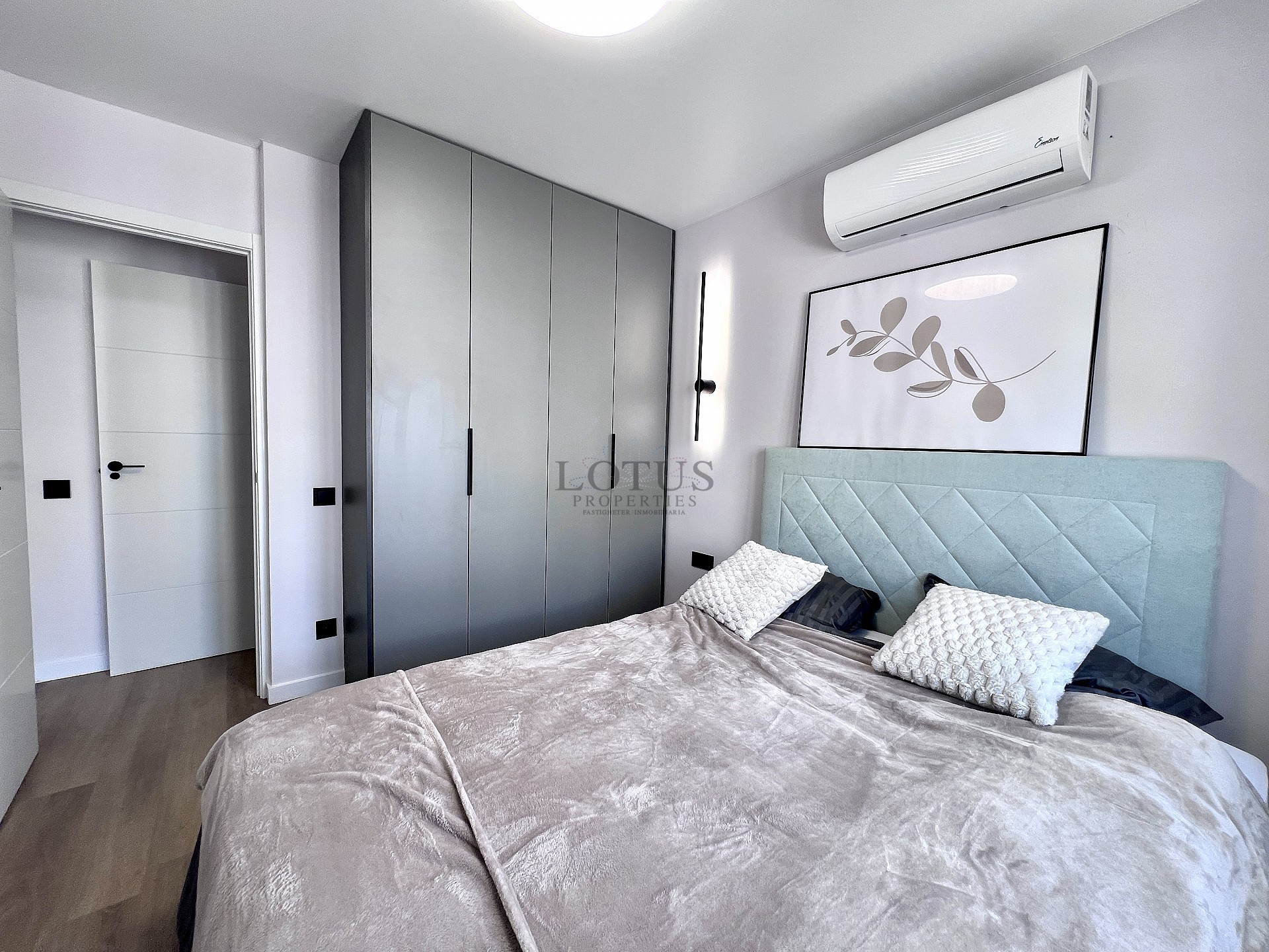 Completely renovated house in Calas Blancas, Torrevieja - Lotus Properties