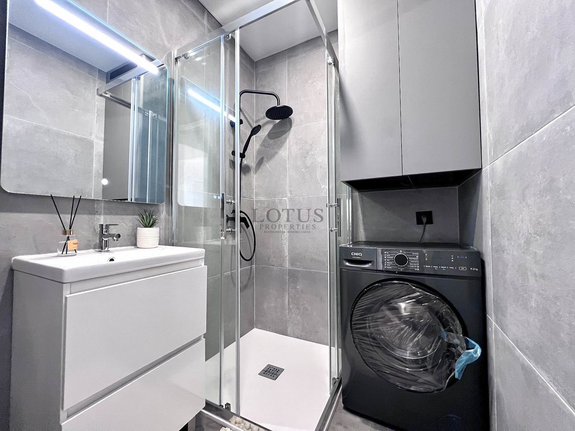 Completely renovated house in Calas Blancas, Torrevieja - Lotus Properties