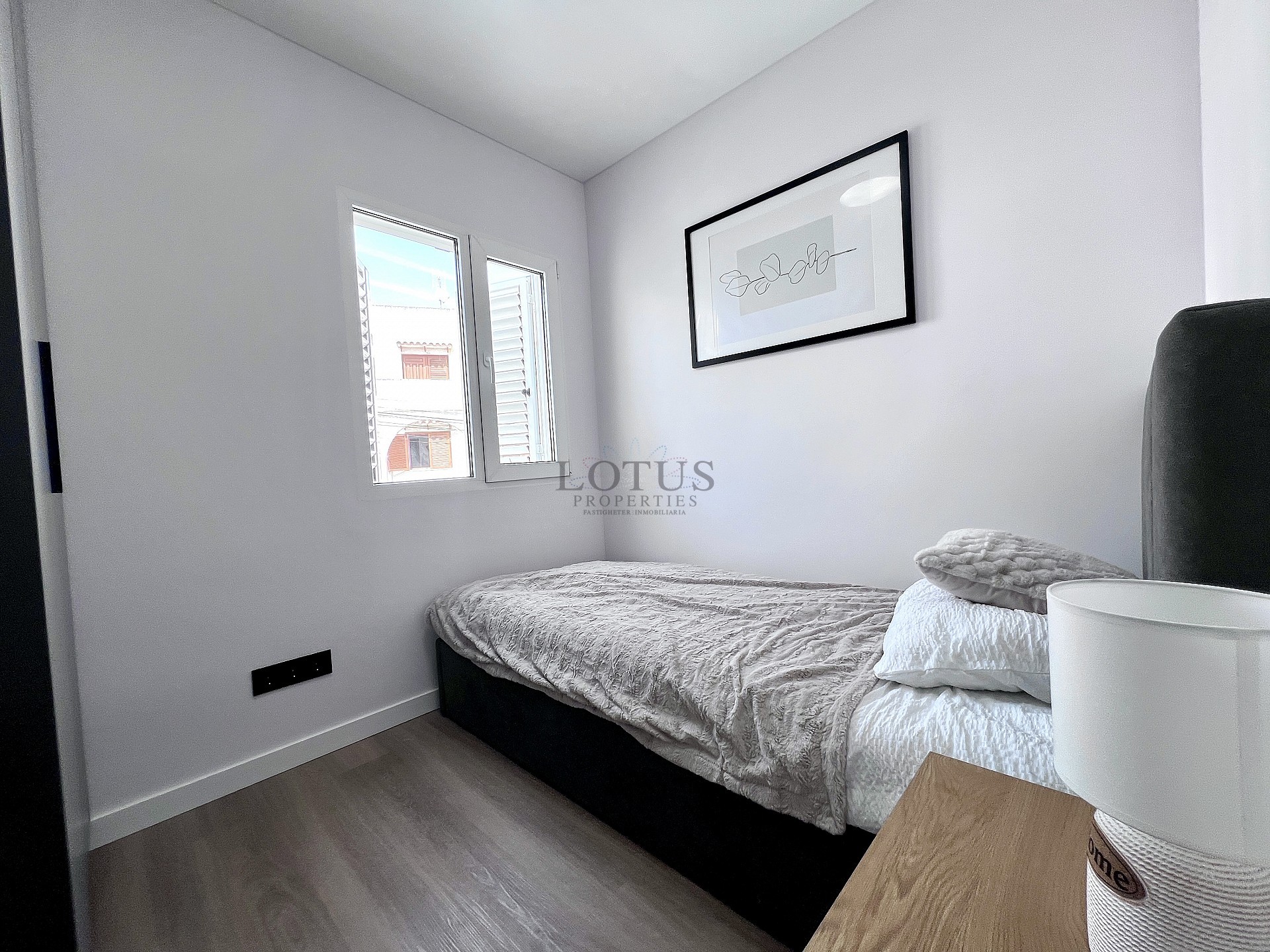 Completely renovated house in Calas Blancas, Torrevieja - Lotus Properties