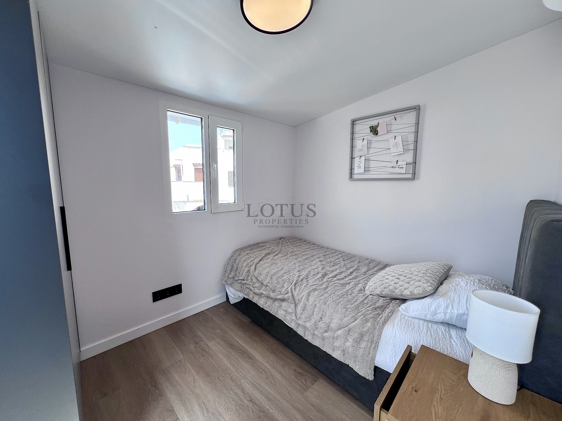 Completely renovated house in Calas Blancas, Torrevieja - Lotus Properties