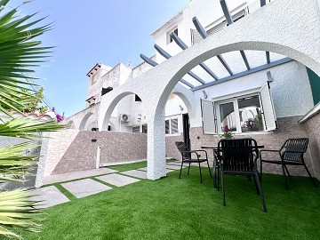 Completely renovated house in Calas Blancas, Torrevieja - Lotus Properties