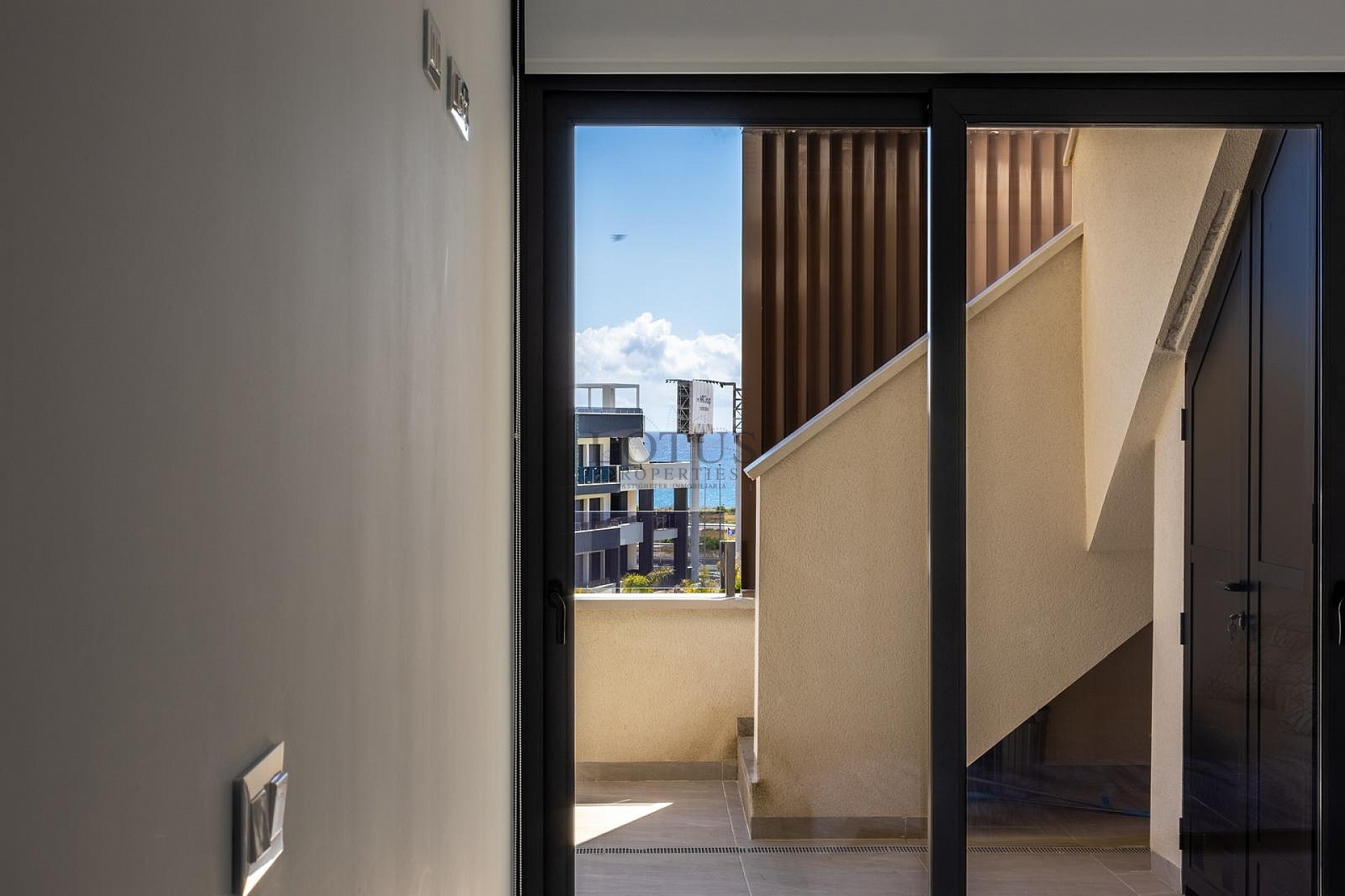 MODERN PENTHOUSE WITH INCREDIBLE SEA VIEW AND LARGE PRIVATE ROOFTOP TERRACE. - Lotus Properties