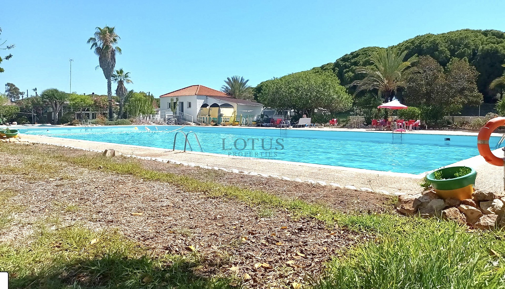 Seaside Townhouse in scenic Guardamar - Lotus Properties