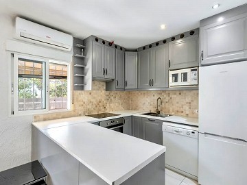 Seaside Townhouse in scenic Guardamar - Lotus Properties