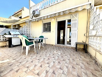 Seaside Townhouse in scenic Guardamar - Lotus Properties