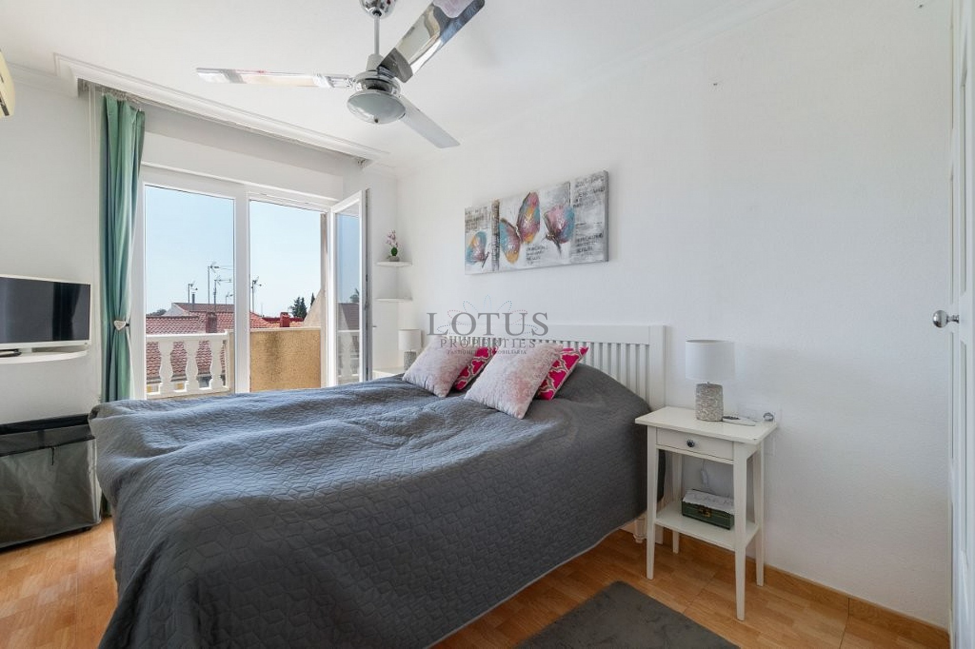 Superleuke tussenwoning met 3 slaapkamers en diverse terrassen - Lotus Properties