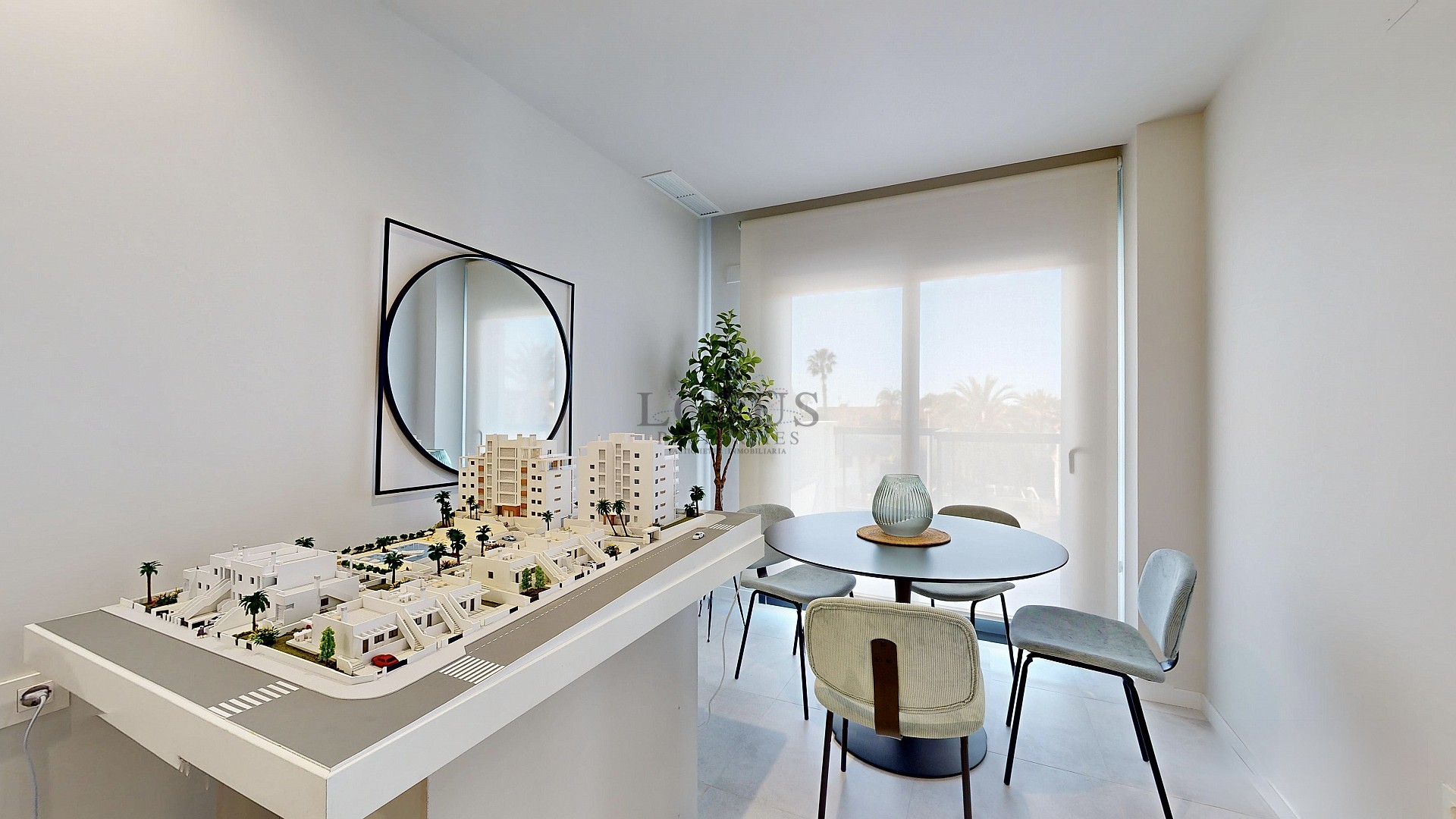 RESIDENCIAL LAGO VARESE- MIL PALMERAS  - Lotus Properties