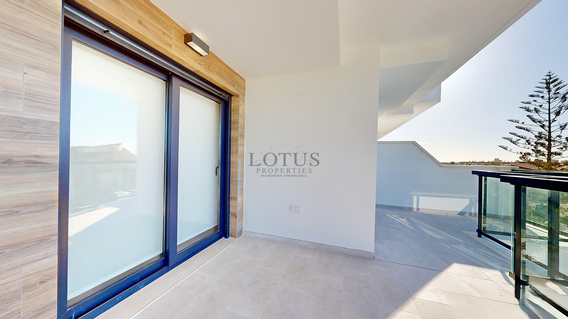 RESIDENCIAL LAGO VARESE- MIL PALMERAS  - Lotus Properties