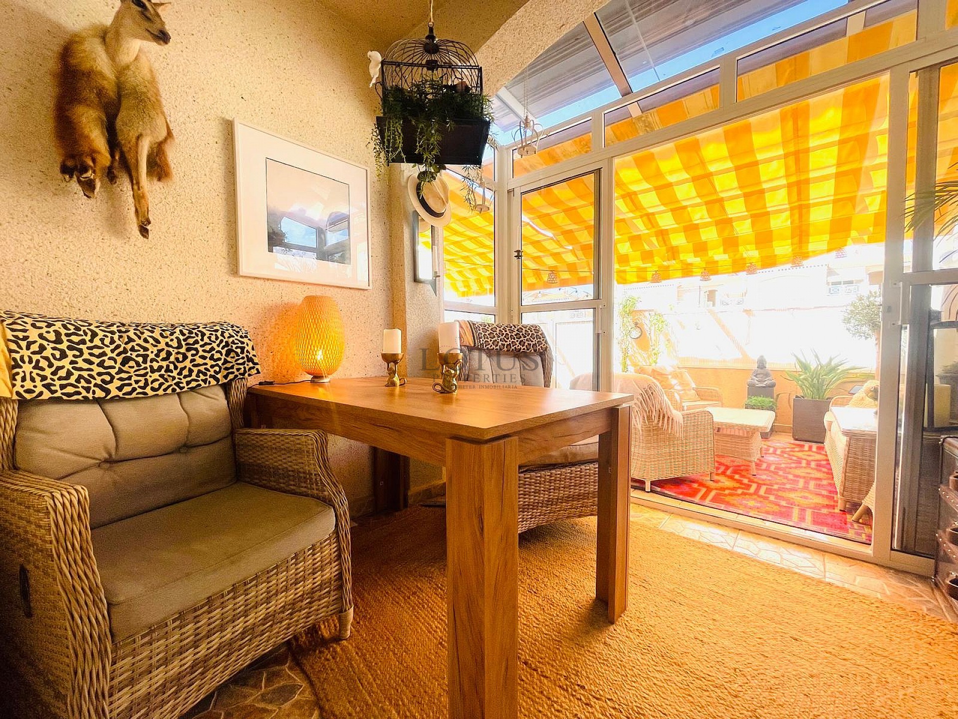 Super lindo piso bajo en el suroeste en Altos de la Bahía III - Lotus Properties