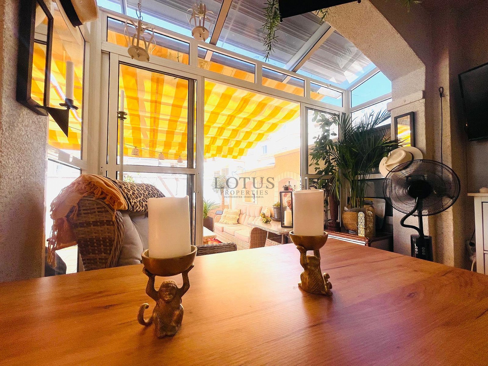 Super lindo piso bajo en el suroeste en Altos de la Bahía III - Lotus Properties