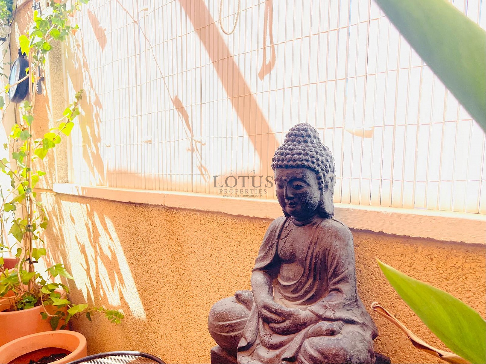 Super lindo piso bajo en el suroeste en Altos de la Bahía III - Lotus Properties