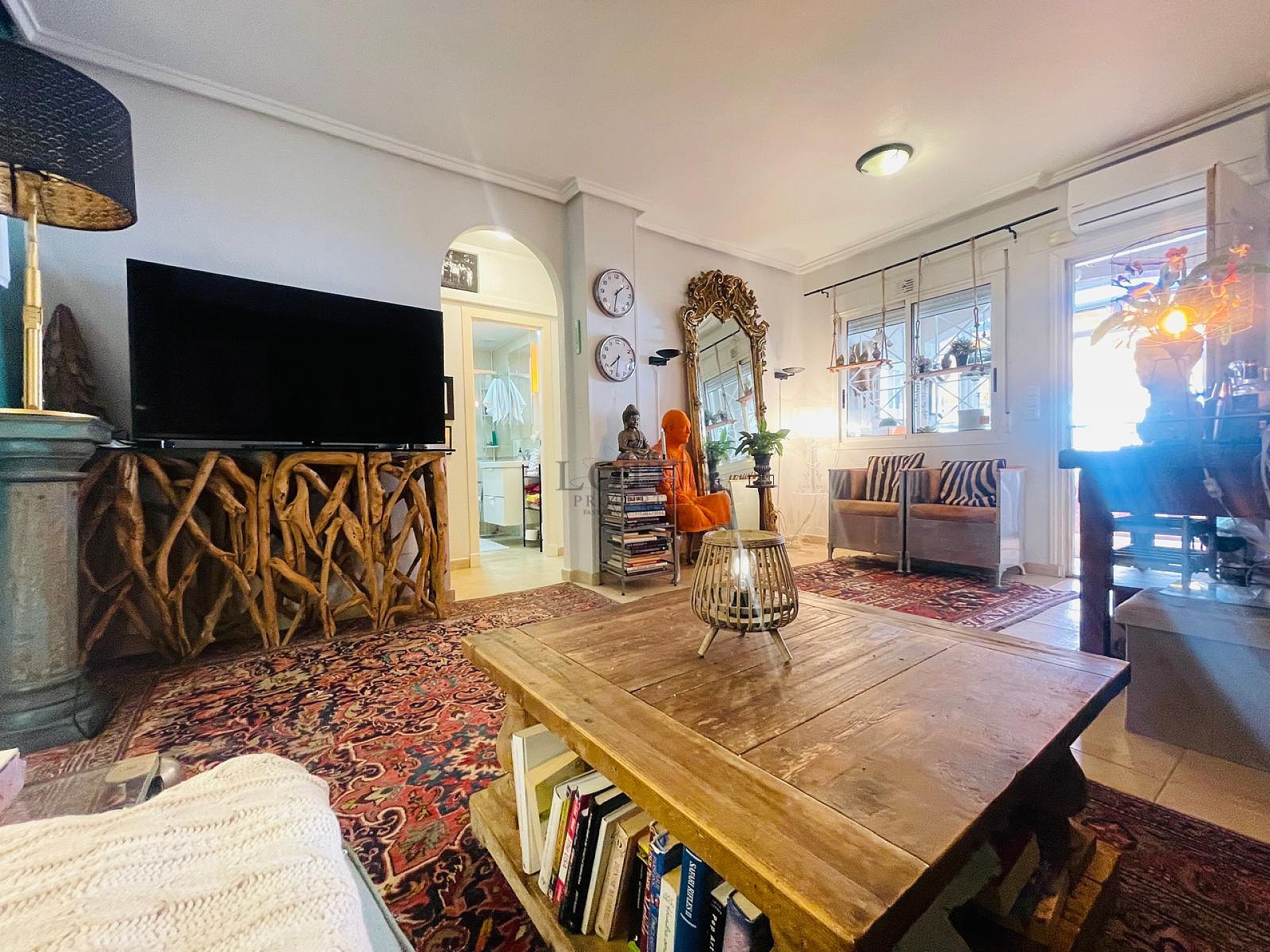 Super lindo piso bajo en el suroeste en Altos de la Bahía III - Lotus Properties