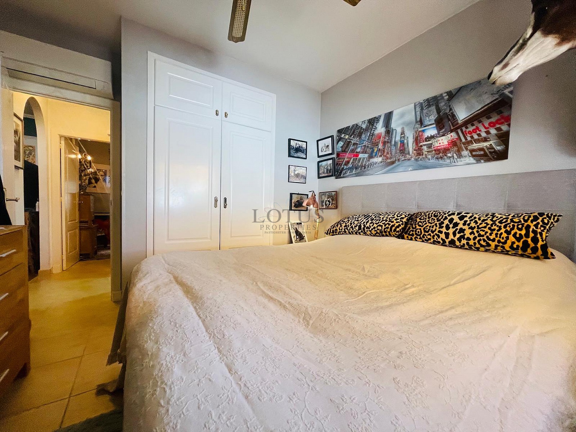 Super lindo piso bajo en el suroeste en Altos de la Bahía III - Lotus Properties