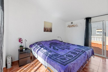 Spacious corner townhouse with 4 bedrooms and several terraces - Lotus Properties