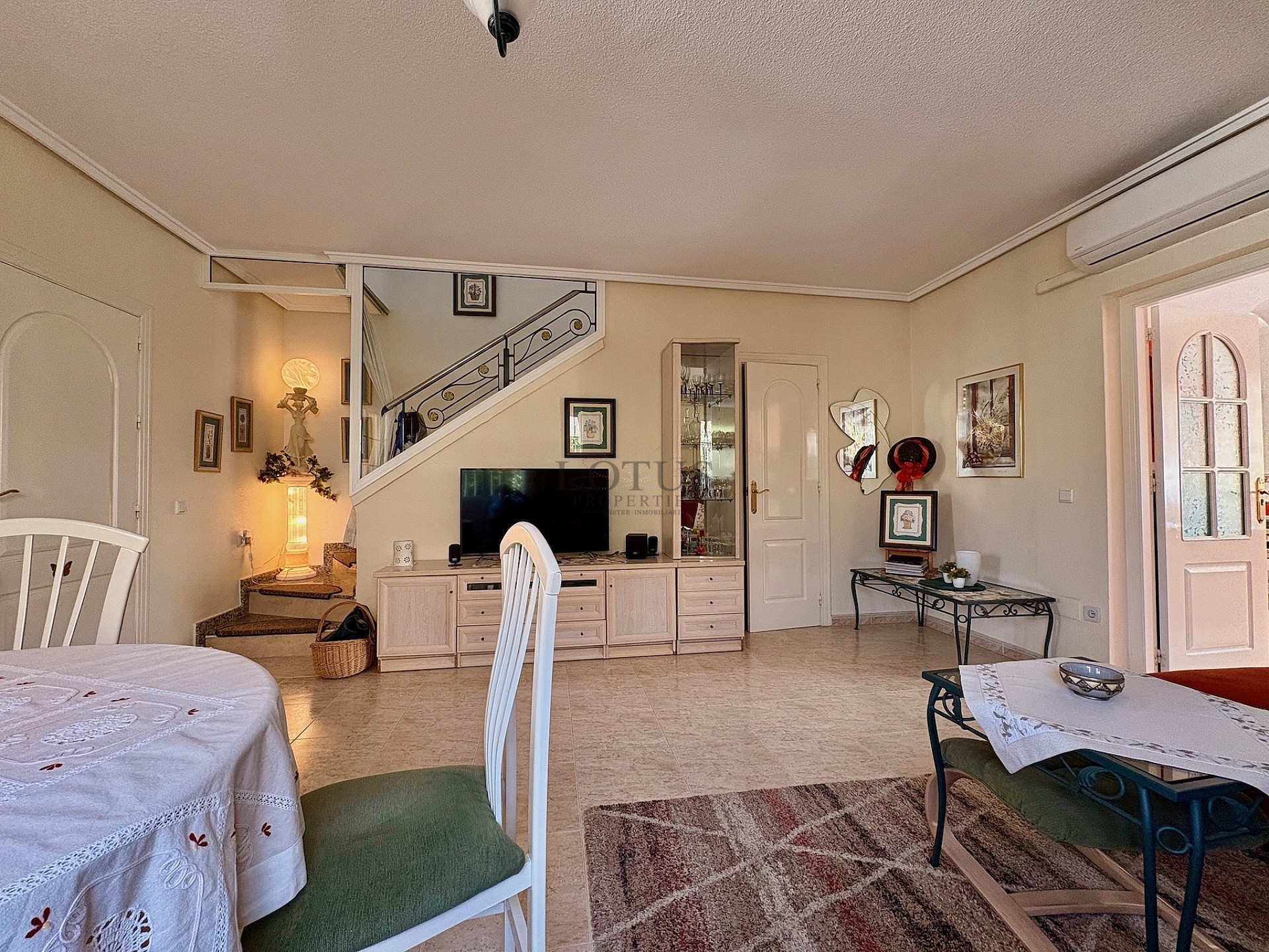 Preciosa casa adosada de 3 dormitorios en Residencial Fortuna – Doña Pepa - Lotus Properties