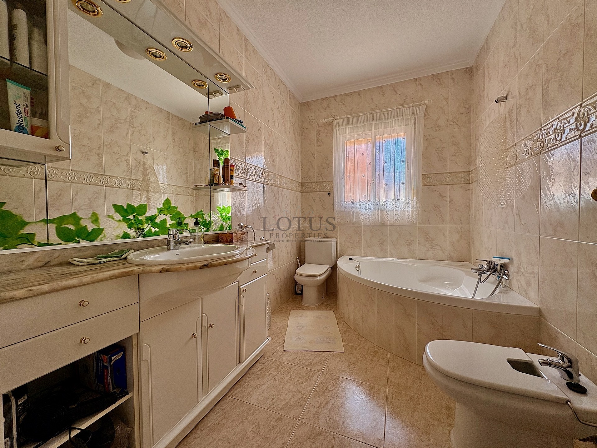 Preciosa casa adosada de 3 dormitorios en Residencial Fortuna – Doña Pepa - Lotus Properties