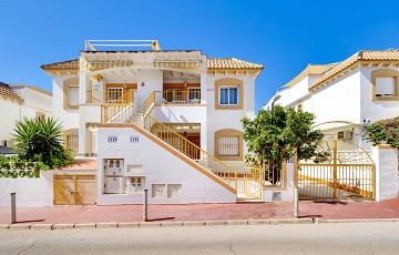Charming top-floor bungalow, just 800 metres from the beach - Lotus Properties