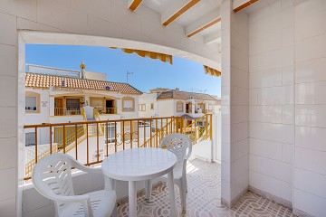 Charming top-floor bungalow, just 800 metres from the beach - Lotus Properties