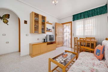 Charming top-floor bungalow, just 800 metres from the beach - Lotus Properties