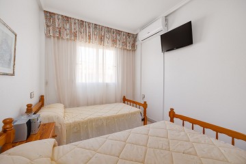 Charming top-floor bungalow, just 800 metres from the beach - Lotus Properties