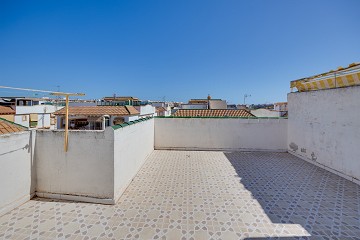 Charming top-floor bungalow, just 800 metres from the beach - Lotus Properties