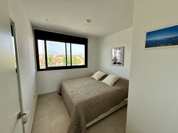 EXCLUSIVE 3-BEDROOM PENTHOUSE WITH LARGE TERRACE AND SEAVIEW - TORRE DE LA HORADADA - Lotus Properties