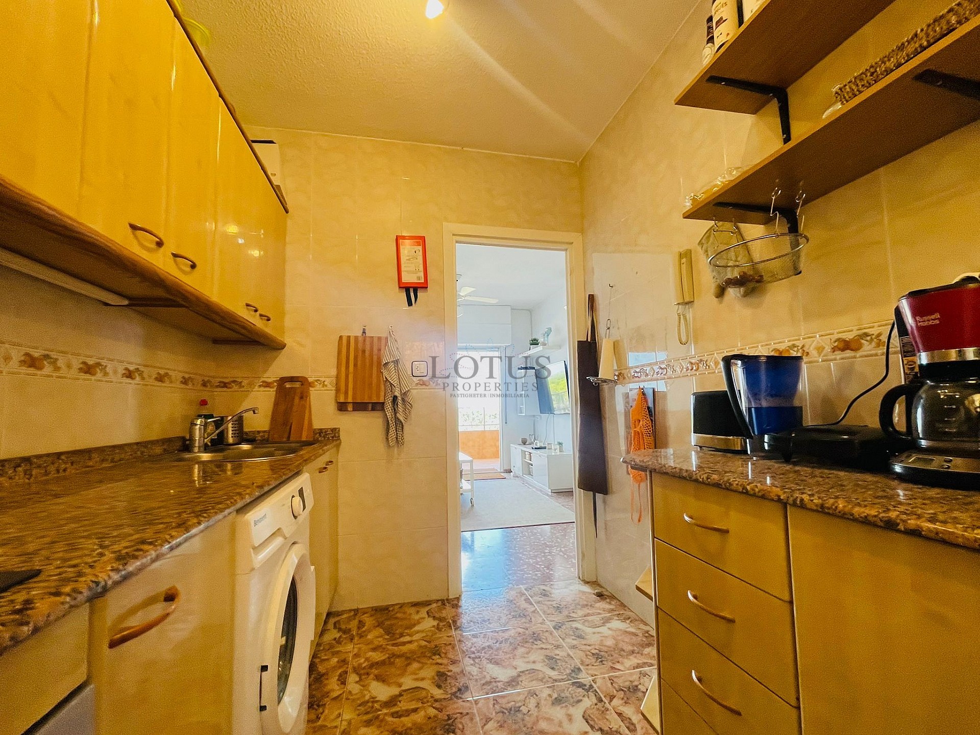 Apartamento en primera línea de Punta Prima con mágicas vistas al mar - Lotus Properties