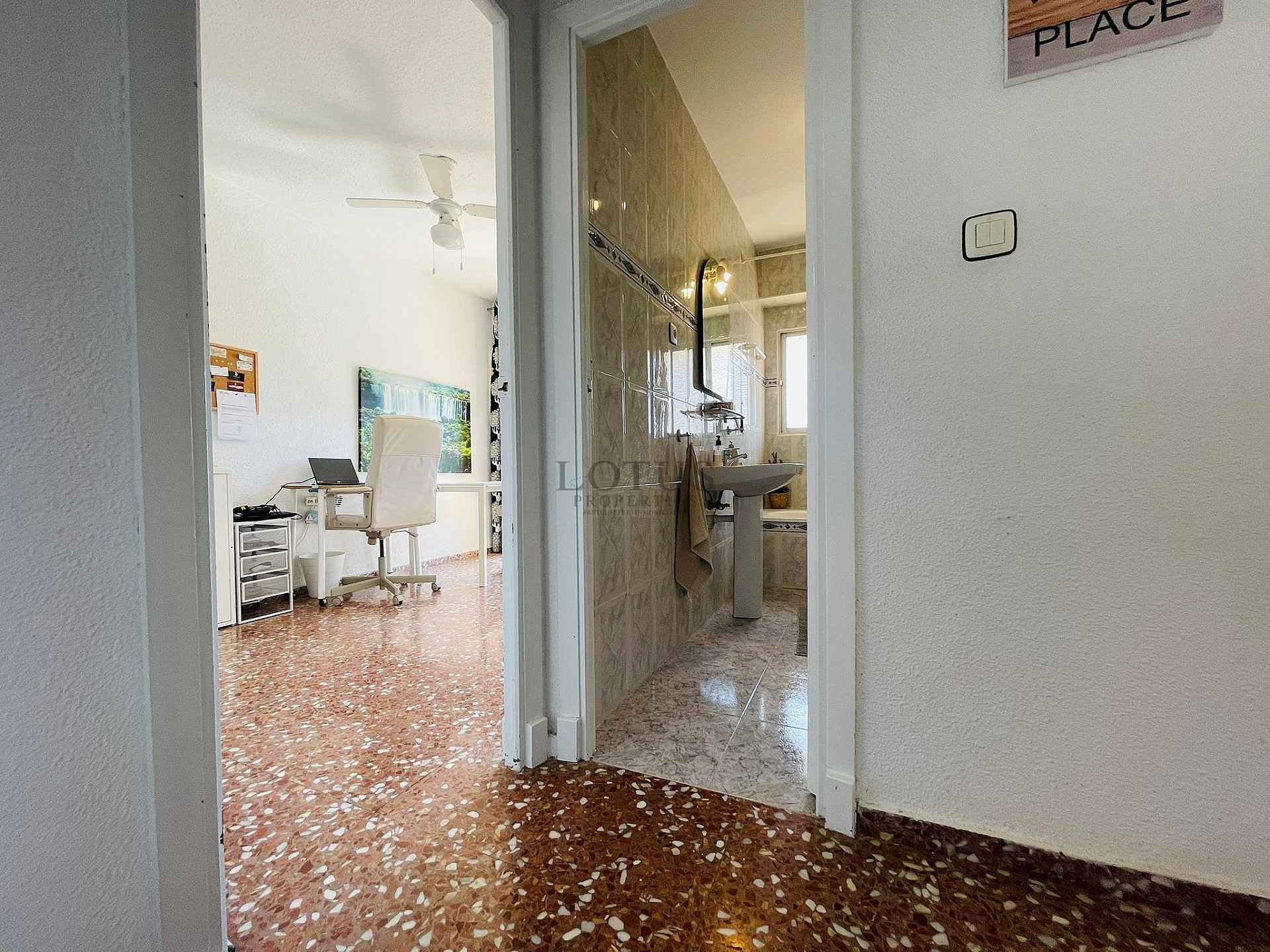 Apartamento en primera línea de Punta Prima con mágicas vistas al mar - Lotus Properties