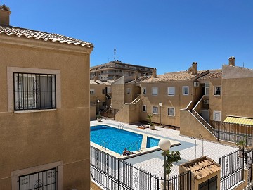 Södervänd tak bungalow med stor terrass nära Centrala Torrevieja - Lotus Properties