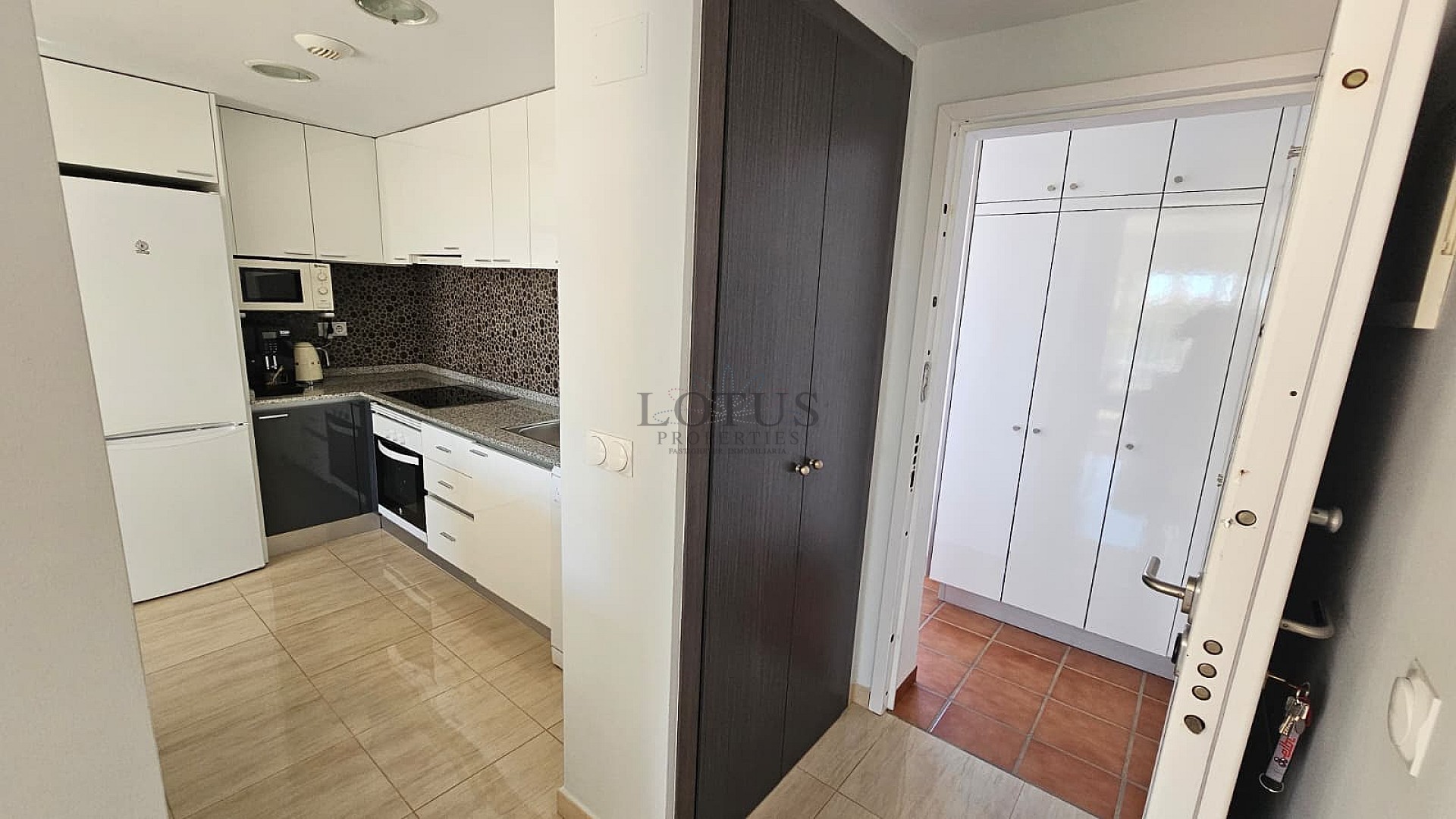 Maravilloso apartamento en la zona de Villamartín – ¡Listo para entrar a vivir! - Lotus Properties