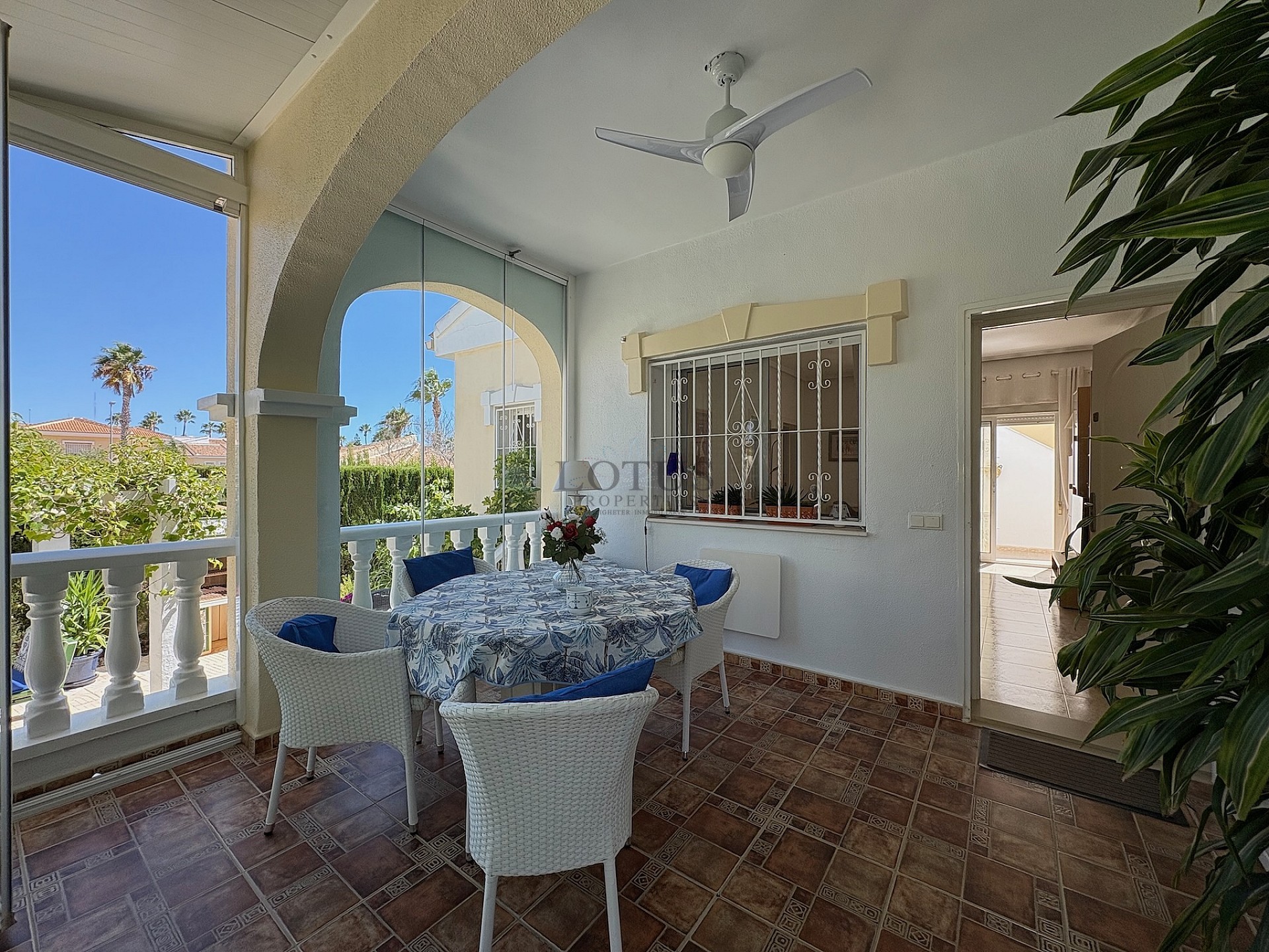 Enplans enfamiljshus – Plaza la Fiesta,  - Lotus Properties