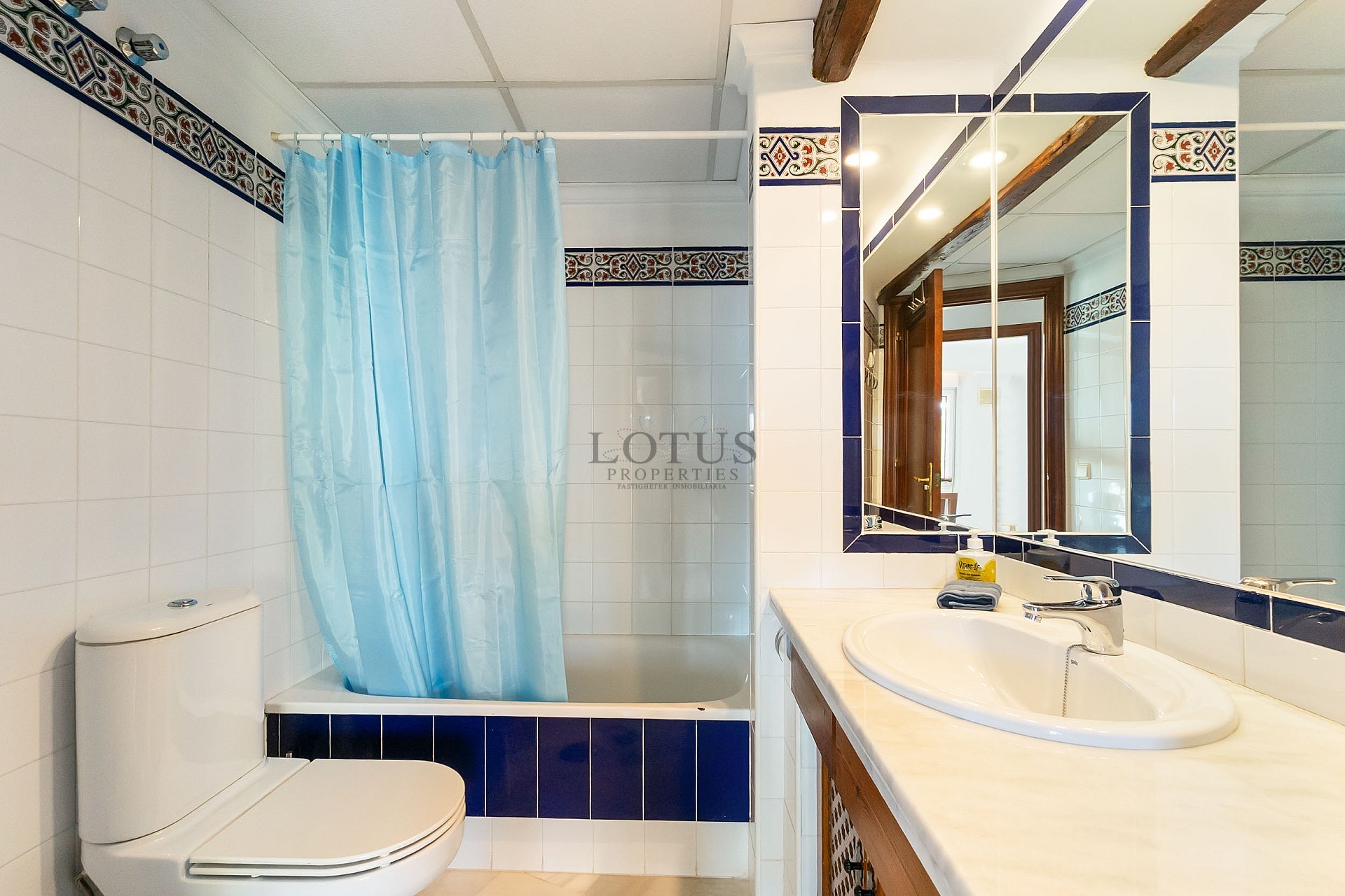 Groot penthouse met 3 slaapkamers en 2 badkamers, uitzicht op zee, garage en berging in Aldea del Mar - Lotus Properties