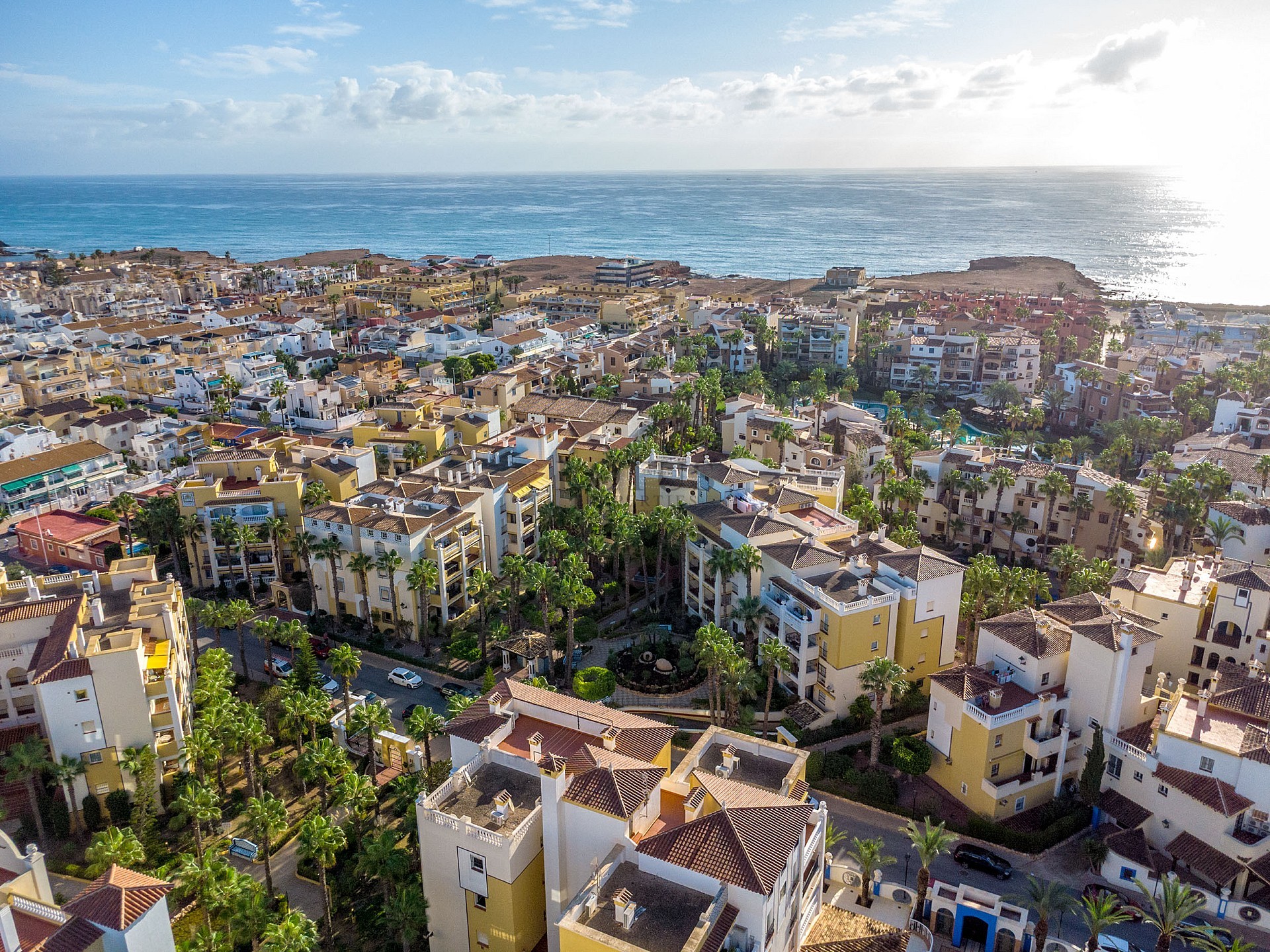 Groot penthouse met 3 slaapkamers en 2 badkamers, uitzicht op zee, garage en berging in Aldea del Mar - Lotus Properties
